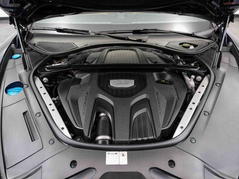 Used 2018 Porsche Panamera image 36