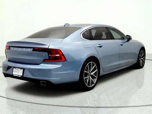 Used 2019 Volvo S90 T5 Momentum FWD image 5