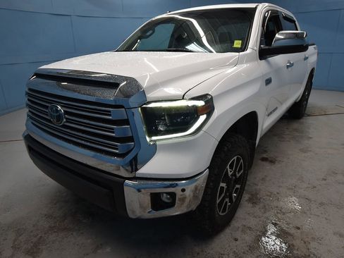 Used 2019 Toyota Tundra Limited w/ Limited Premium Package image 28