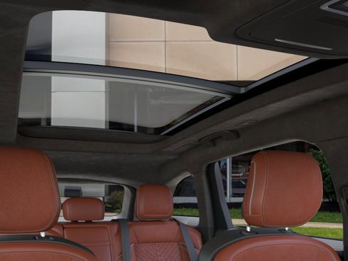New 2024 Lincoln Nautilus Black Label w/ Jet Appearance Package (87T) AWD/4WD image 22