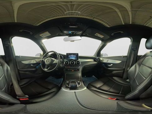 Used 2019 Mercedes-Benz GLC 300 4MATIC w/ Multimedia Package image 47