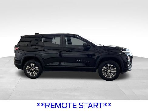 Used 2025 Chevrolet Equinox LT w/ Safety and Technology Package FWD image 9
