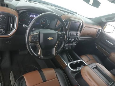 Used 2022 Chevrolet Silverado 1500 High Country w/ Safety Package II image 17