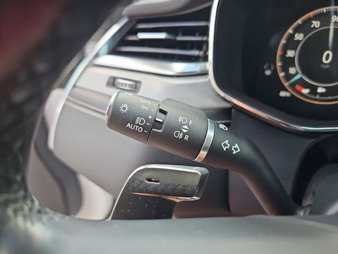 Used 2024 Jaguar F-PACE R-Dynamic S AWD/4WD image 28