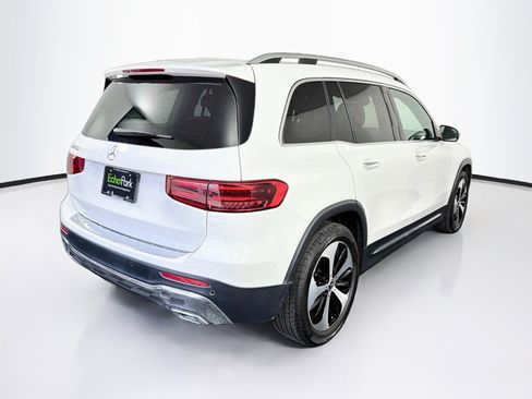 Used 2025 Mercedes-Benz GLB 250 image 9