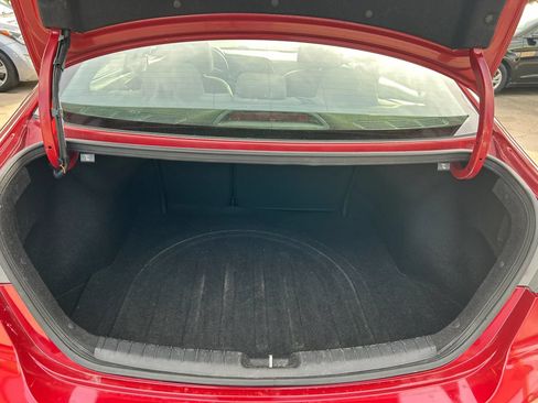 Used 2017 Hyundai Elantra SE FWD image 27