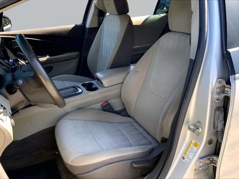 Used 2015 Chevrolet Volt w/ Enhanced Safety Package 1 FWD image 8