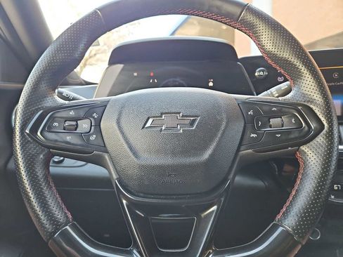 Certified 2024 Chevrolet Trax RS image 23