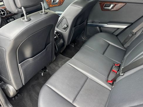 Used 2013 Mercedes-Benz GLK 350 2WD image 25