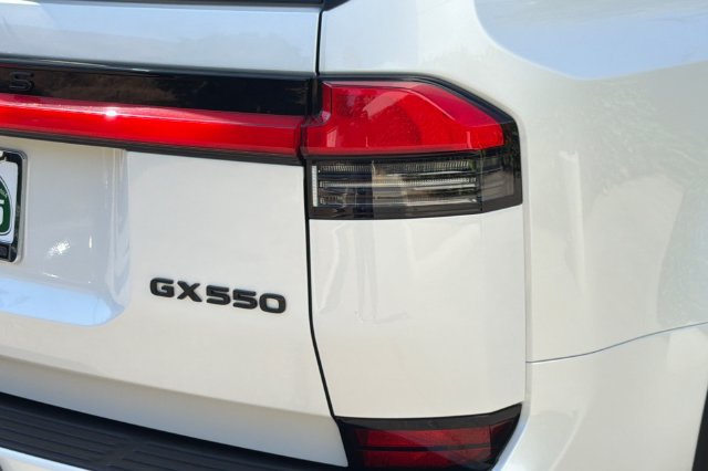 Used 2025 Lexus GX 550 AWD/4WD image 33