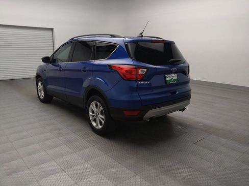 Used 2019 Ford Escape SEL image 5