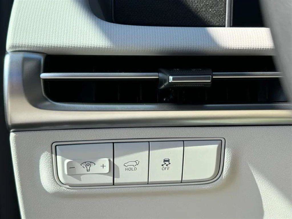 Used 2025 Hyundai Tucson SEL FWD image 13