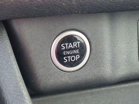 Used 2023 Nissan Rogue S AWD/4WD image 16