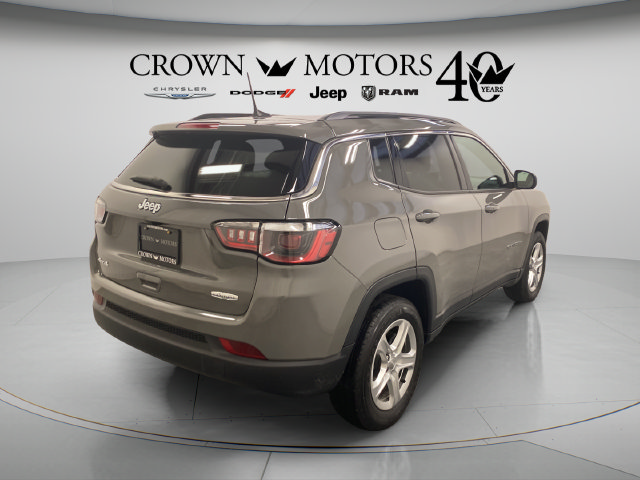 Used 2023 Jeep Compass Latitude w/ Sun and Sound Group AWD/4WD image 14