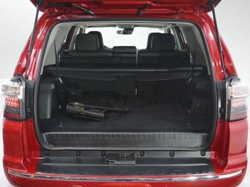 Used 2022 Toyota 4Runner Limited image 9