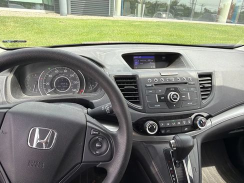 Used 2015 Honda CR-V LX image 2