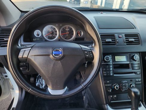 Used 2013 Volvo XC90 3.2 image 9