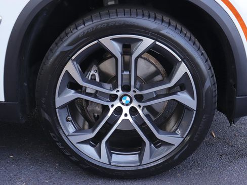 Certified 2024 BMW X5 xDrive40i w/ Premium Package image 49