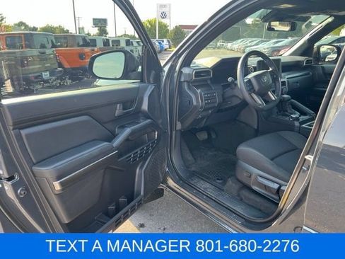 Used 2025 Toyota 4Runner SR5 AWD/4WD image 14