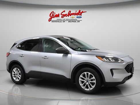 Used 2022 Ford Escape SE image 2