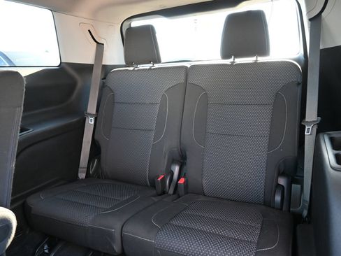 Used 2023 GMC Acadia SLE w/ Driver Convenience Package FWD image 21