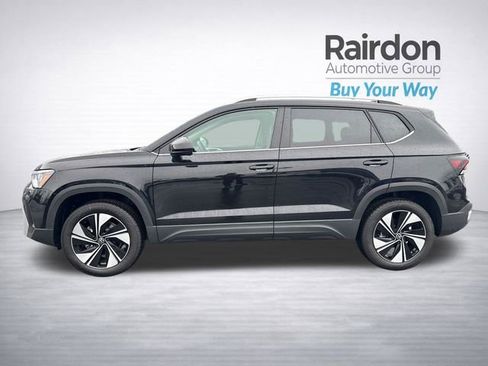 New 2026 Volkswagen Taos SE AWD/4WD image 4
