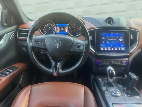 Used 2017 Maserati Ghibli RWD image 21
