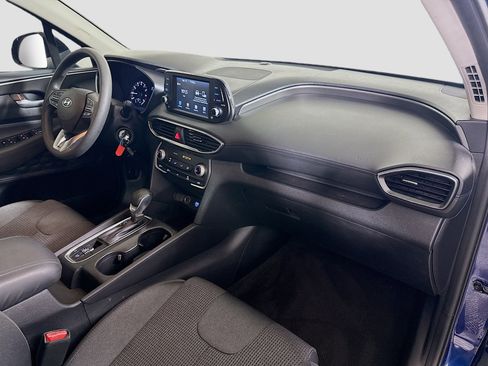 Used 2020 Hyundai Santa Fe SE image 29
