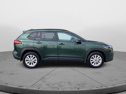 Used 2022 Toyota Corolla Cross LE w/ Moonroof Package AWD/4WD image 2