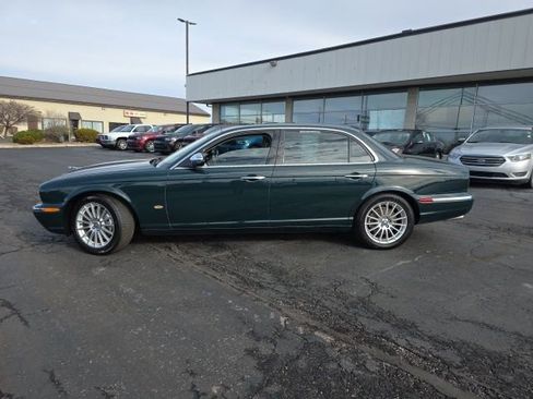 Used 2007 Jaguar XJ8 image 3