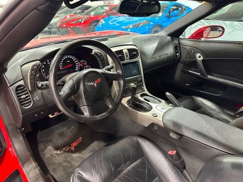 Used 2005 Chevrolet Corvette Coupe w/ Preferred Equipment Group RWD image 8