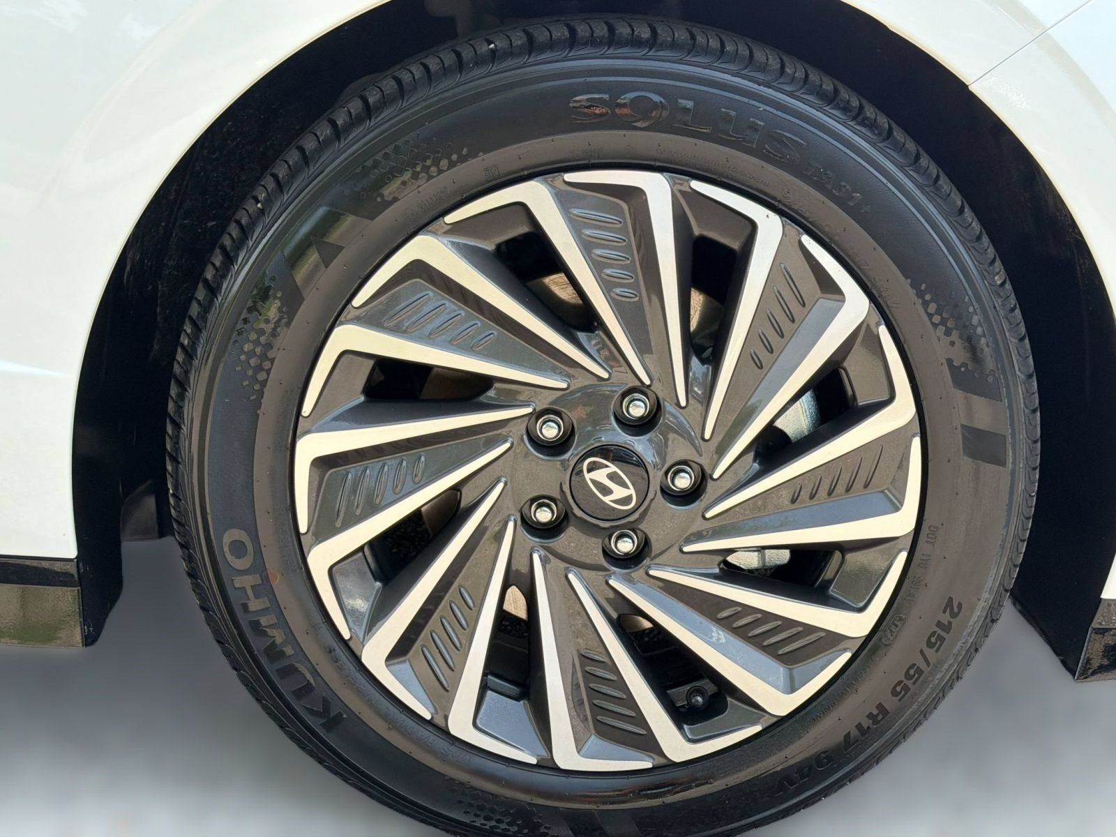 Used 2026 Hyundai Sonata SEL FWD image 11