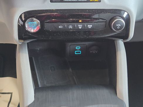 Used 2023 Ford Escape Active w/ Tech Pack #2 AWD/4WD image 19