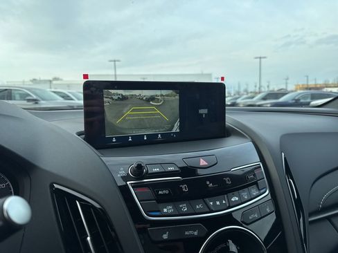 Used 2026 Acura RDX SH-AWD image 11