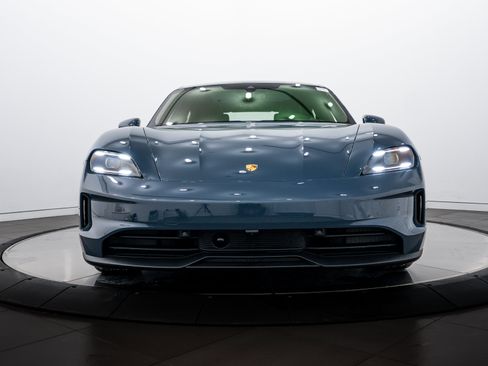 New 2026 Porsche Taycan image 10