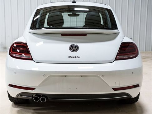 Used 2019 Volkswagen Beetle 2.0T Final Edition SEL FWD image 6
