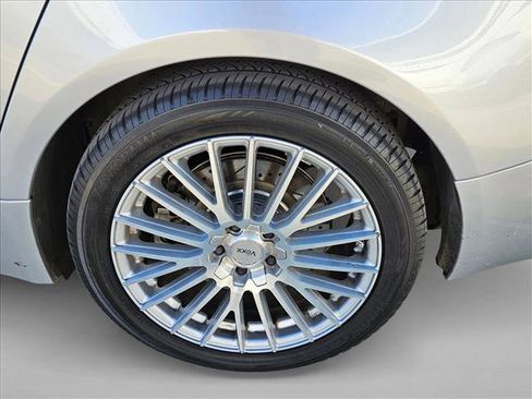 Used 2012 Jaguar XF image 19