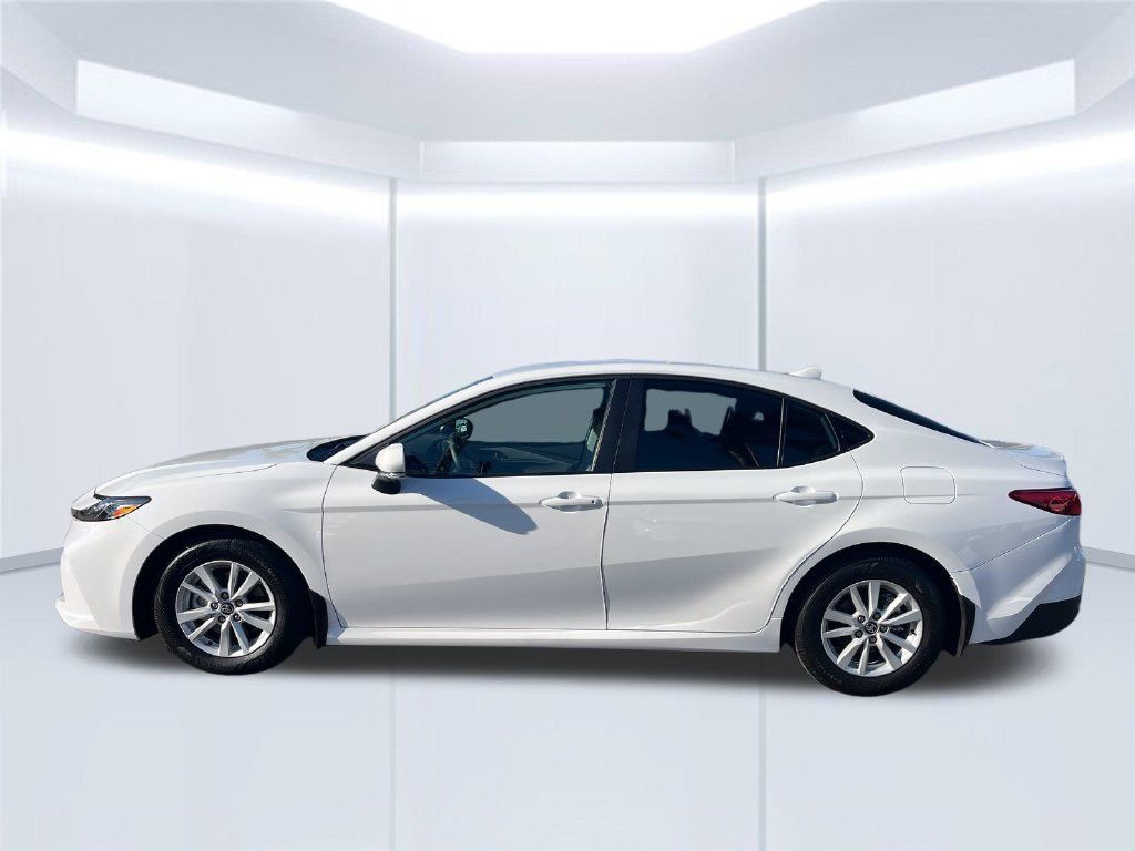 Used 2026 Toyota Camry LE w/ Convenience Package FWD image 2