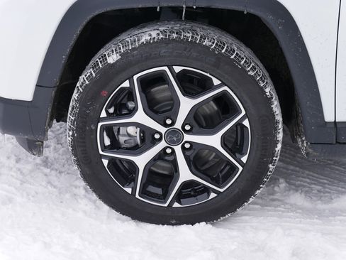 New 2026 Jeep Compass Limited image 4