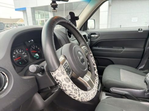 Used 2012 Jeep Patriot Latitude image 34