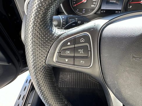 Used 2017 Mercedes-Benz GLC 300 4MATIC image 18