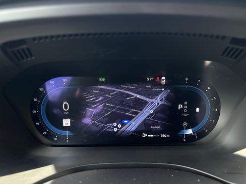 Certified 2023 Volvo XC60 B5 Ultimate w/ Climate Package image 16