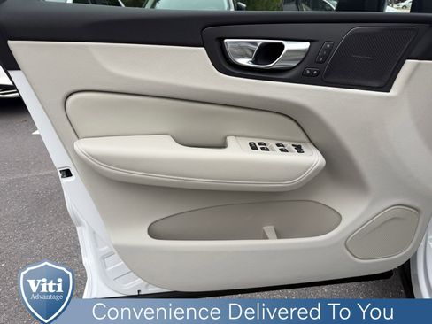 New 2026 Volvo XC60 B5 Ultra w/ Protection Package Premier image 11