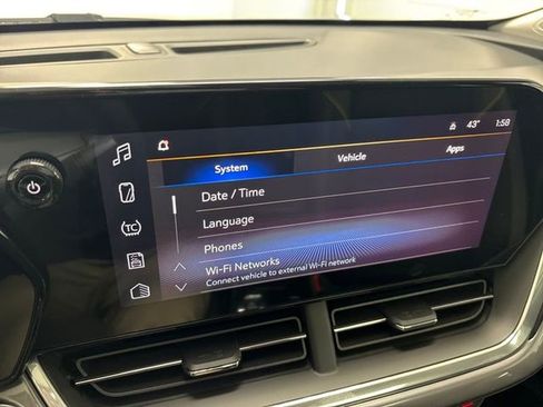 New 2026 Chevrolet Trax ACTIV w/ Sunroof Package image 46