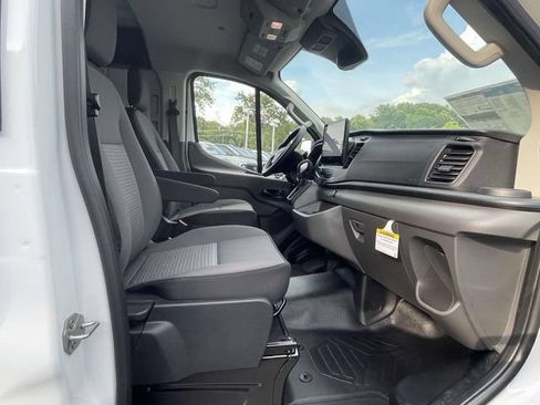 New 2026 Ford Transit 250 Low Roof RWD image 22