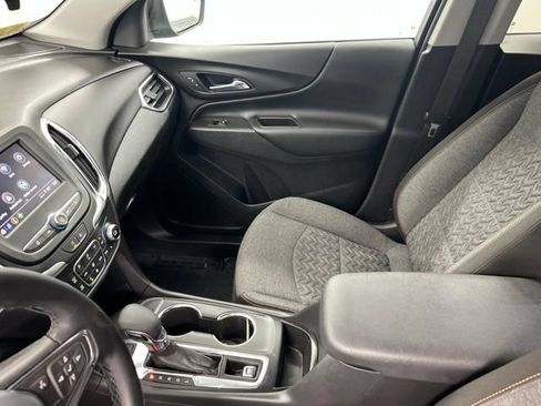 Used 2024 Chevrolet Equinox LT AWD/4WD image 21