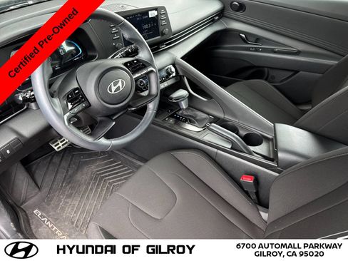 Certified 2025 Hyundai Elantra Sport FWD image 11