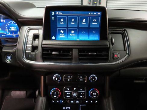 Used 2023 Chevrolet Suburban High Country RWD image 40
