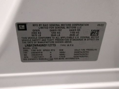 Used 2022 Buick Envision Essence w/ Technology Package I image 43