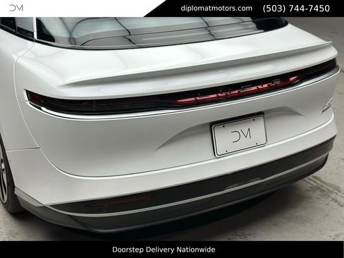 Used 2022 Lucid Air Grand Touring image 16